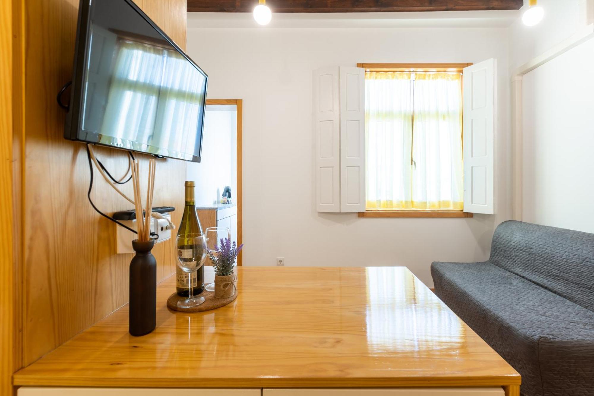 731 Costa Cabral Metro Residence Πόρτο Δωμάτιο φωτογραφία
