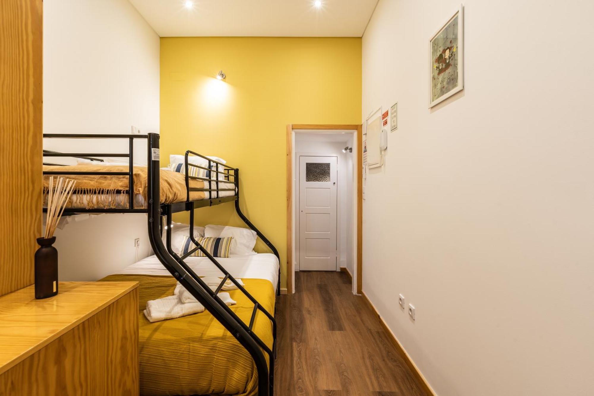731 Costa Cabral Metro Residence Πόρτο Δωμάτιο φωτογραφία