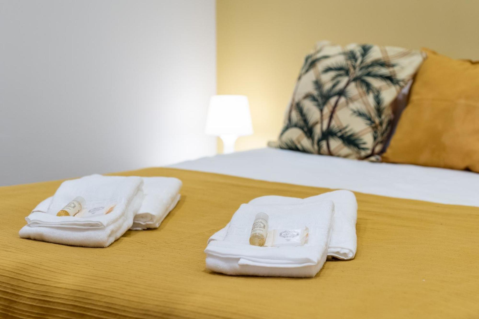 731 Costa Cabral Metro Residence Πόρτο Δωμάτιο φωτογραφία