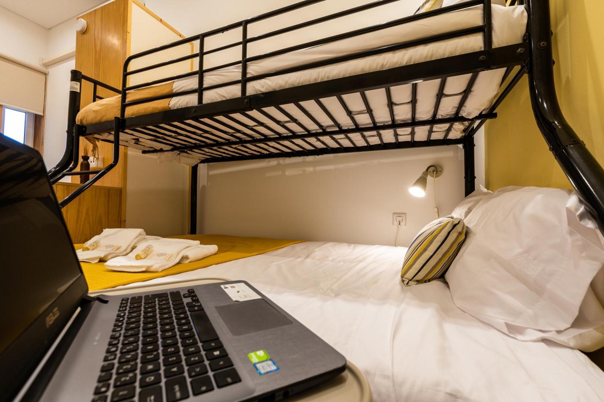 731 Costa Cabral Metro Residence Πόρτο Δωμάτιο φωτογραφία