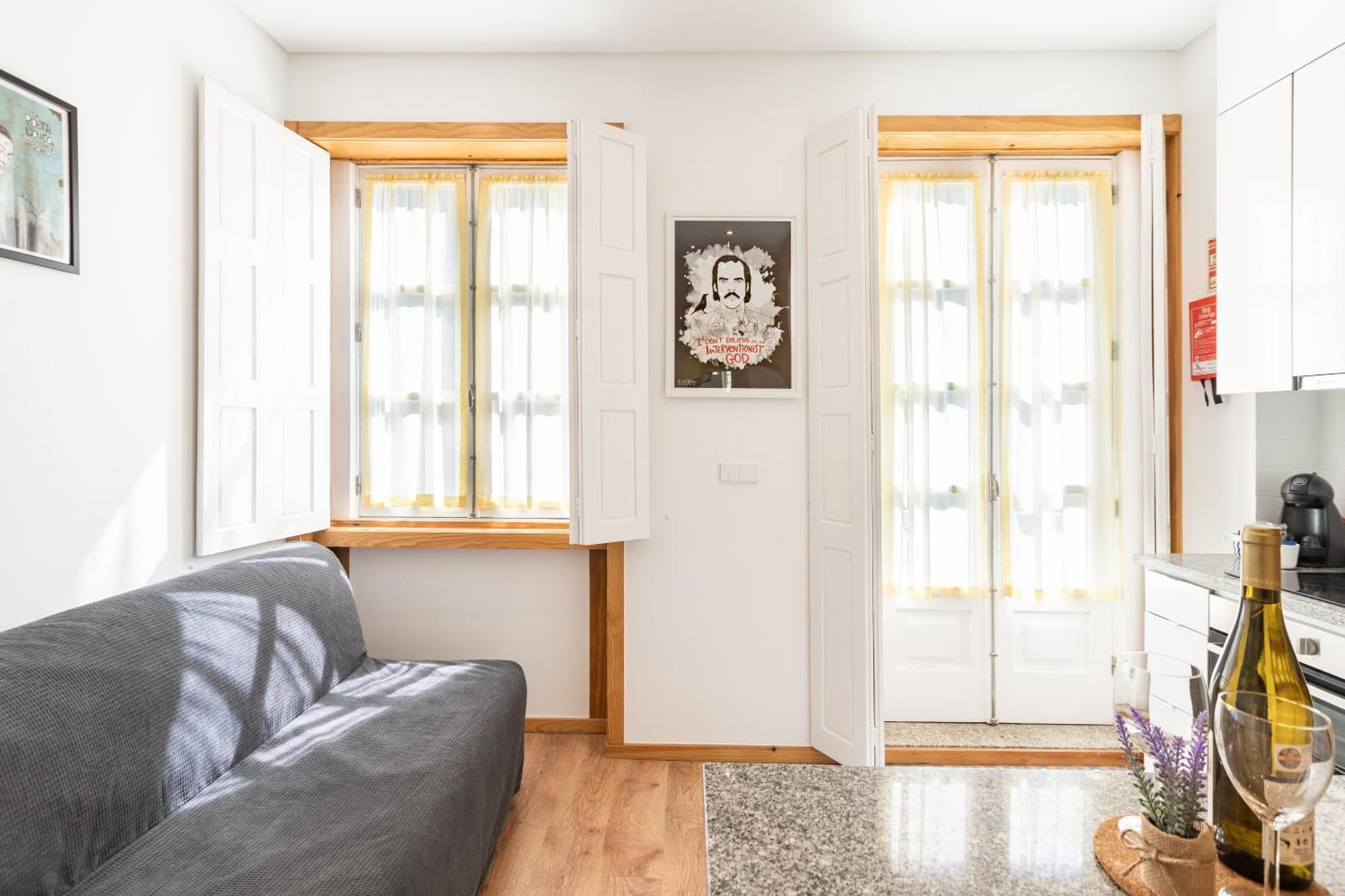 731 Costa Cabral Metro Residence Πόρτο Δωμάτιο φωτογραφία