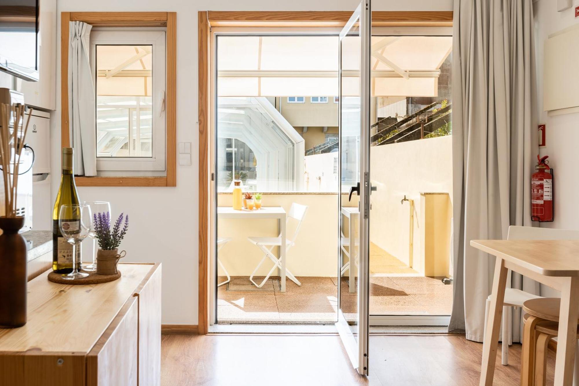 731 Costa Cabral Metro Residence Πόρτο Δωμάτιο φωτογραφία